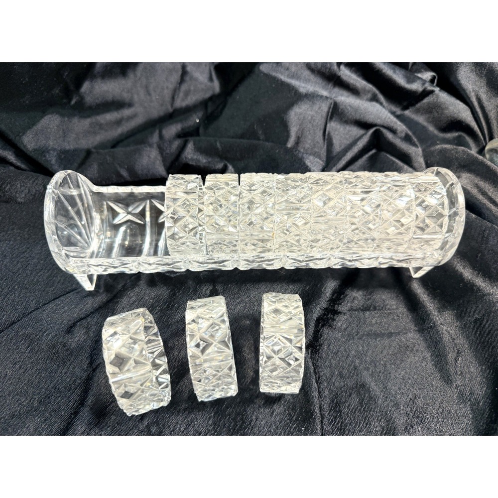 STUNNING GLASS NAPKIN HOLDER WITH 11 GLASS NAPKIN RINGS 8.5" LONG (2646)